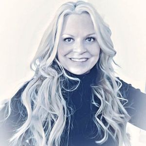 Meet your Posher, Desiree